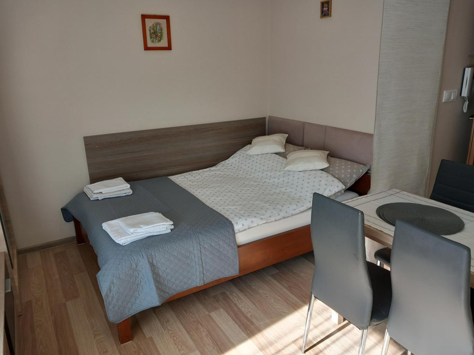 Apartament Jelenia Gora - Cieplice Экстерьер фото