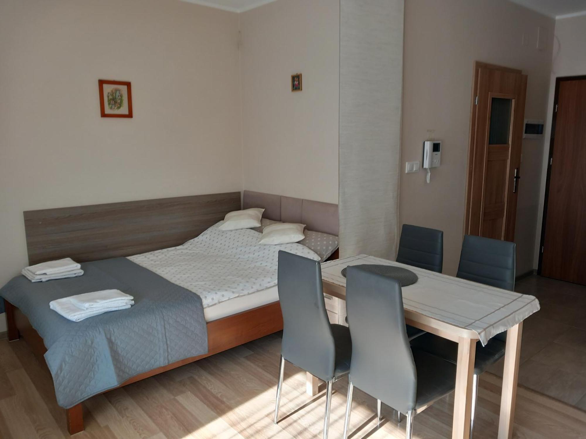 Apartament Jelenia Gora - Cieplice Экстерьер фото