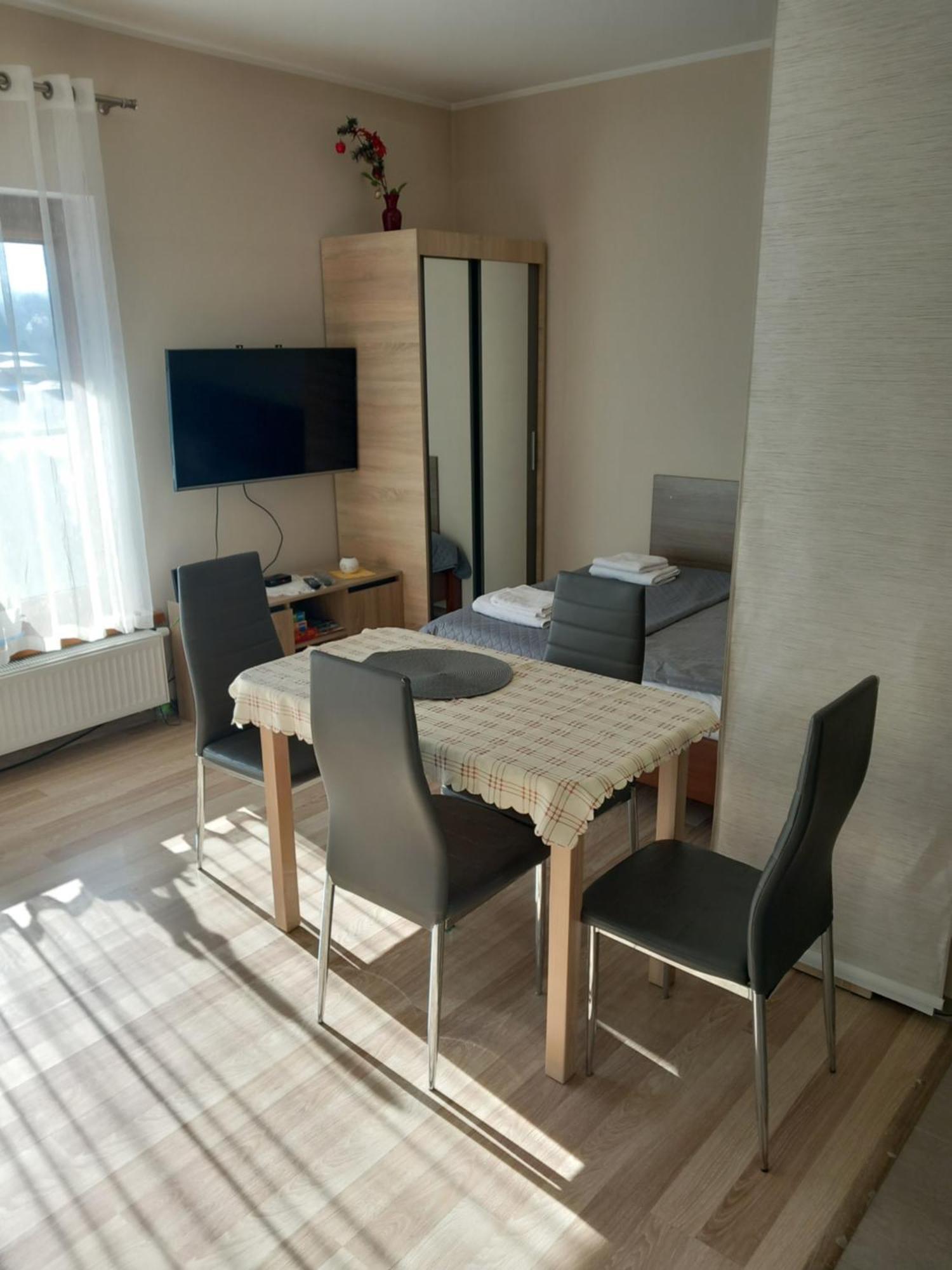 Apartament Jelenia Gora - Cieplice Экстерьер фото